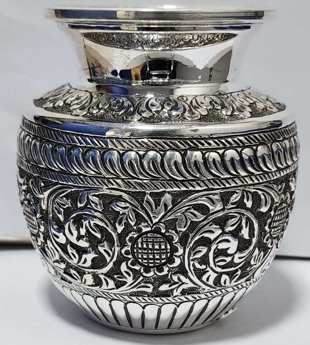 Discover the Elegance of 92.5 Oxidised Silver Chamba