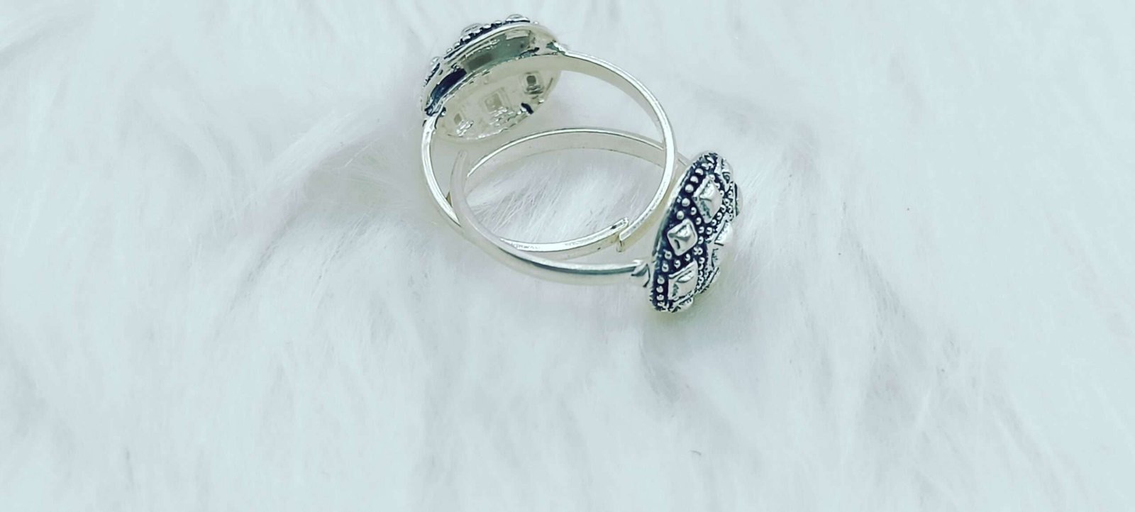 Discover the Elegance of Oxidised Silver Toe Rings - Image 2