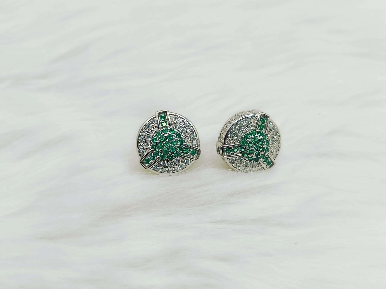 Elegant Sterling Silver Jewelry with White and Green Stone Tops