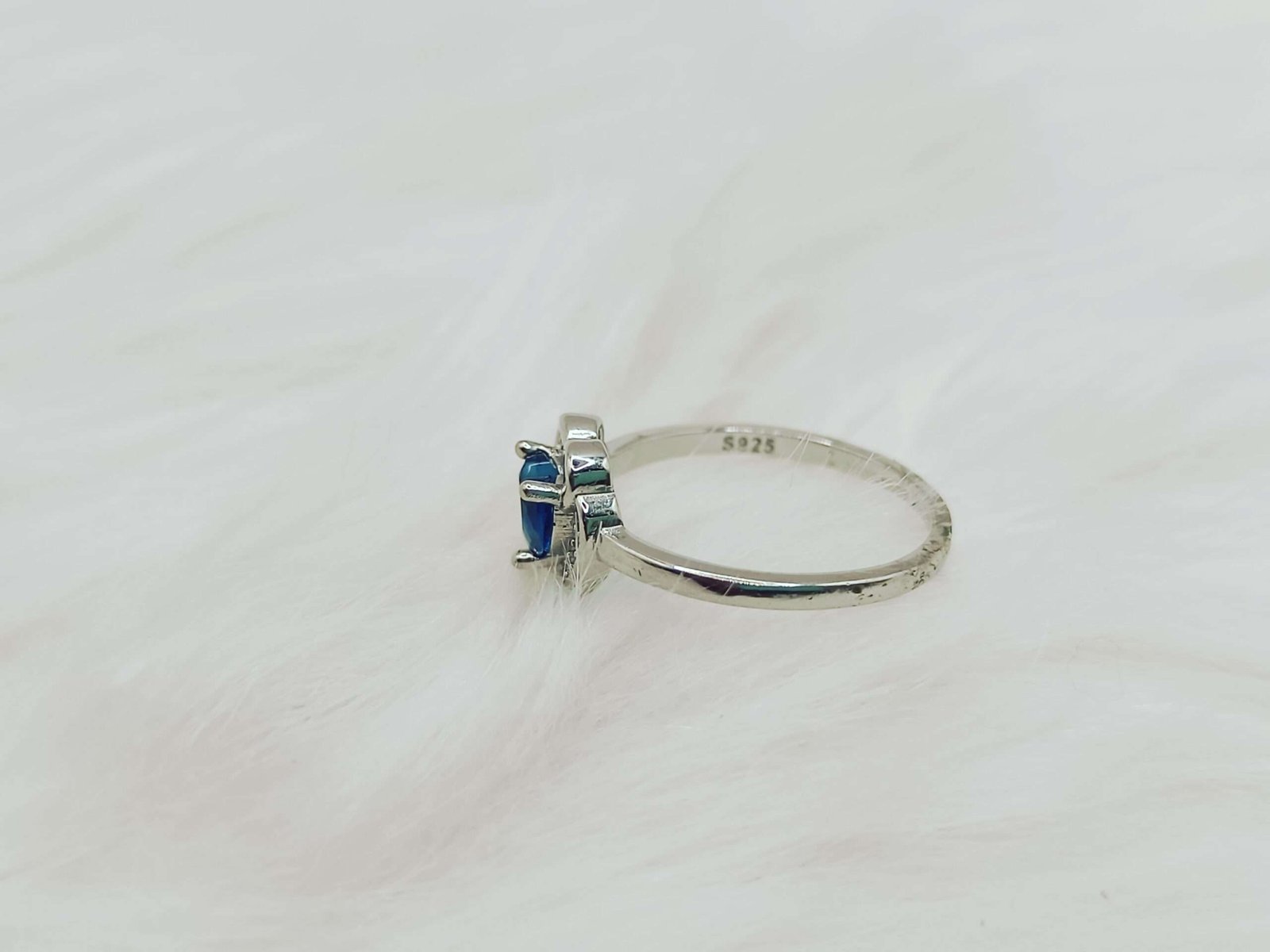 Elegant Heart Shape Blue Stone Ring - A Perfect Touch of Love - Image 2