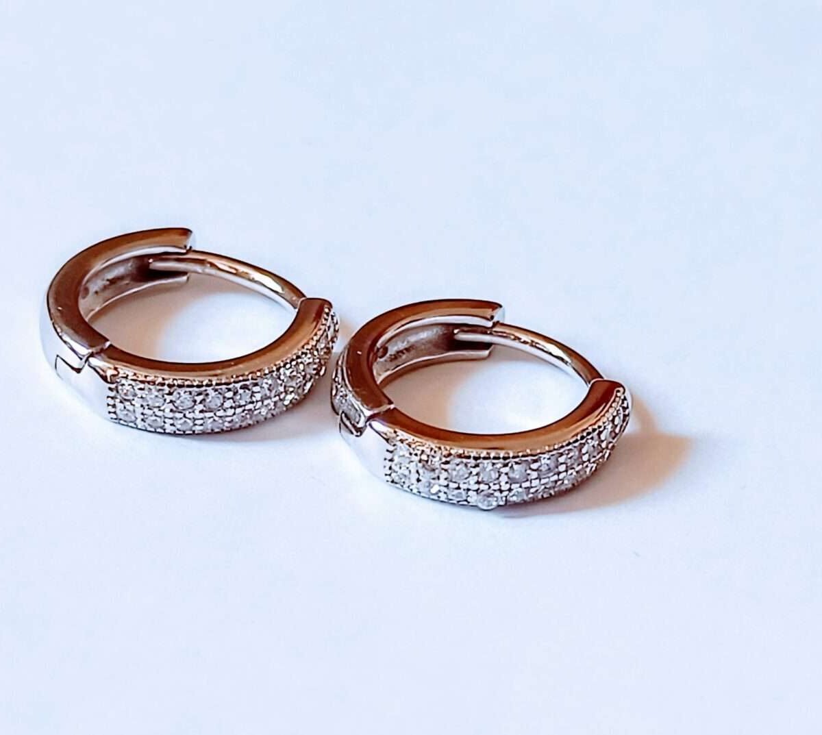 925 Silver Stone Bali: Stylish Accessory for Kids