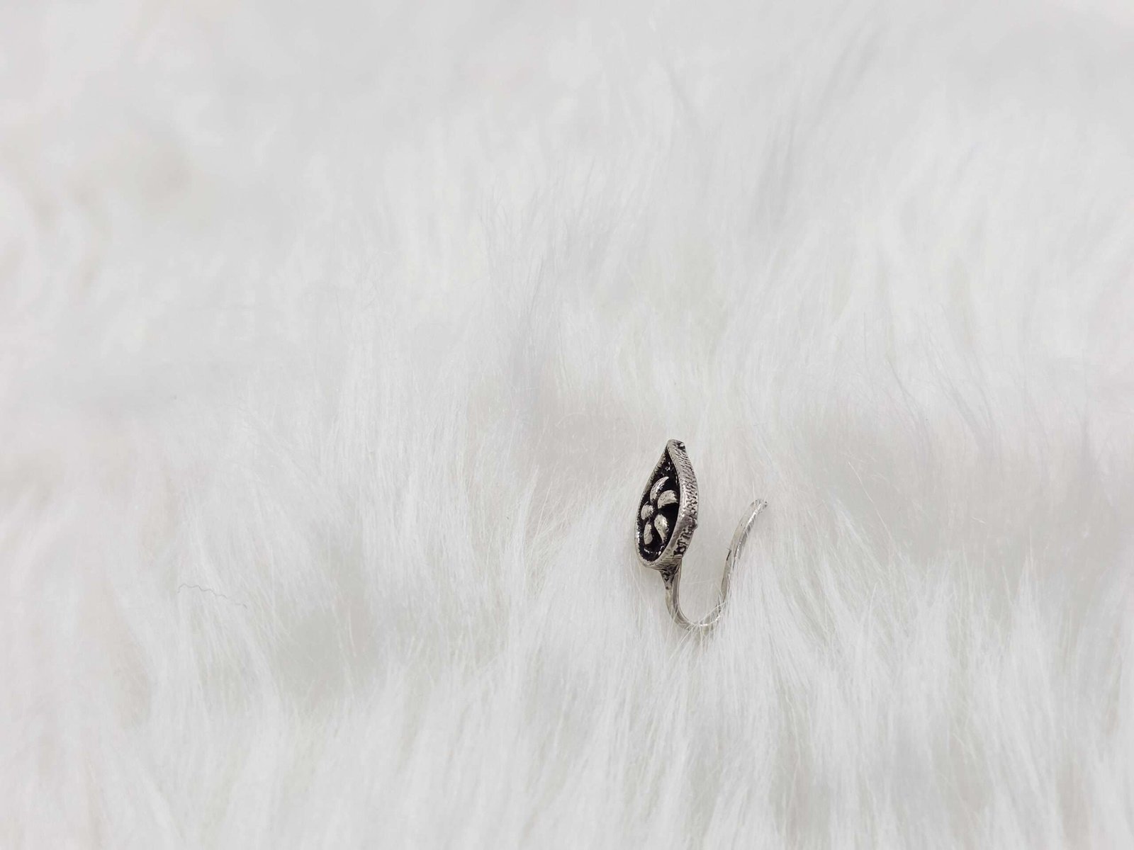 92.5 Silver Nose Pin in Oxidized Polish - Image 2