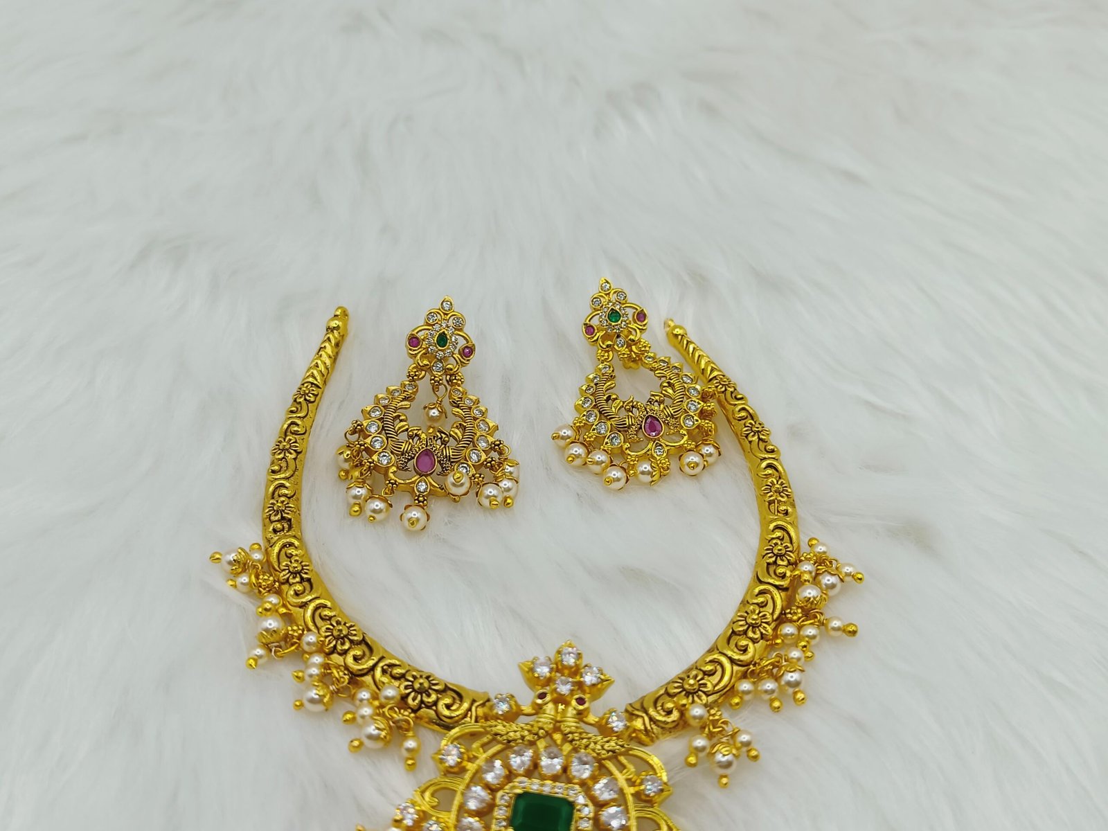 Elegant Stone Necklace Set - Image 2