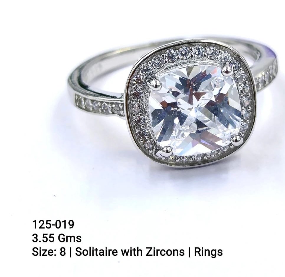Oval Solitaire Zircon Ring